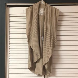 Guess sleeveless sweater